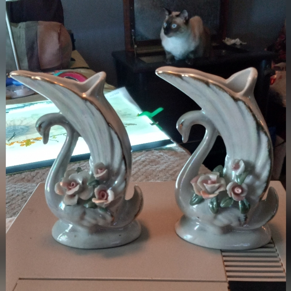 Vintage Pair of Porcelain Swan Bud Vases